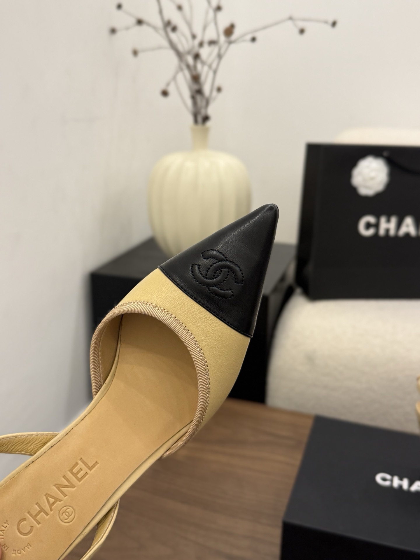 Women's high heels